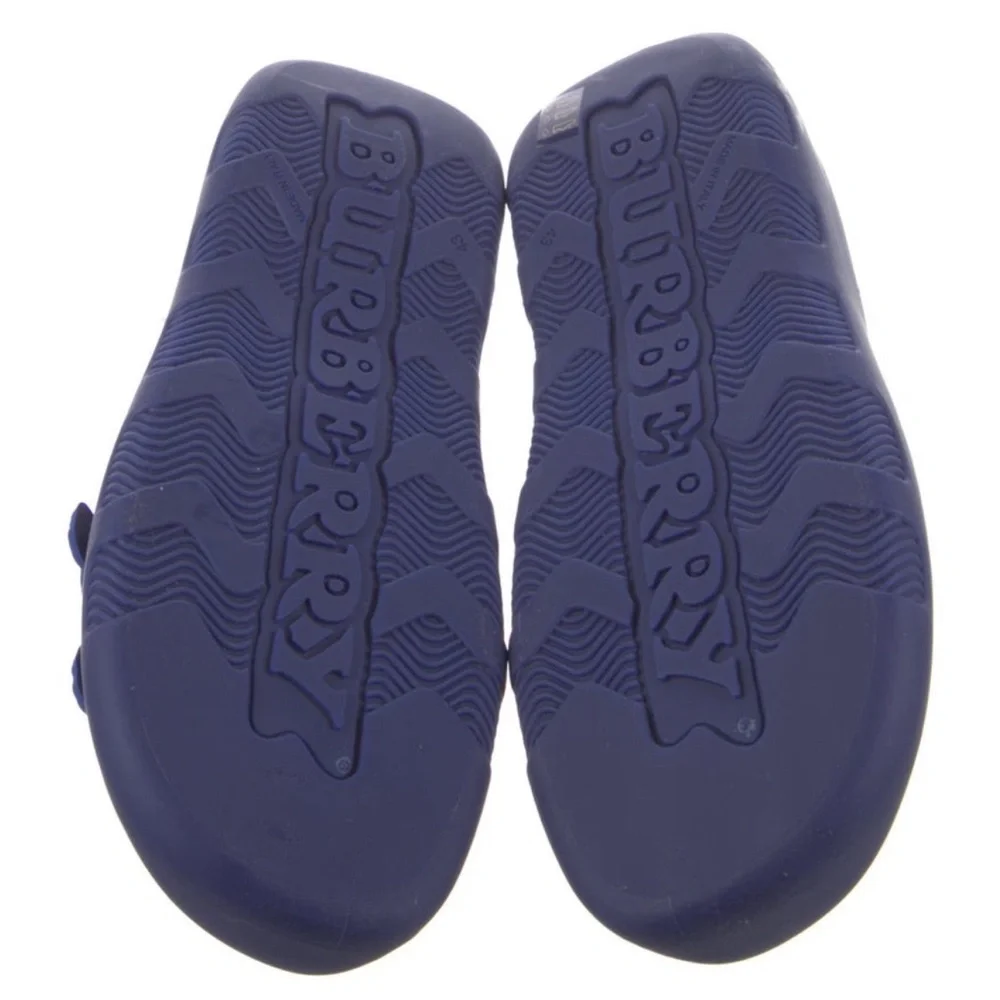 Burberry Slides - Picture 5 of 5